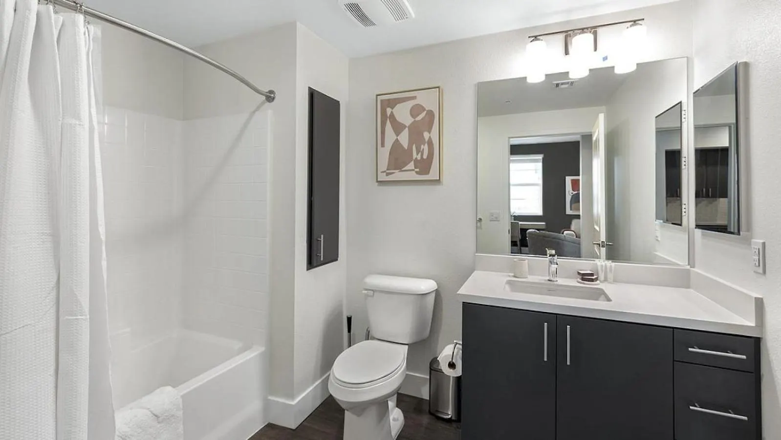 Apartment Landing At Pearl Studios - Studio In Northwest Portland United States